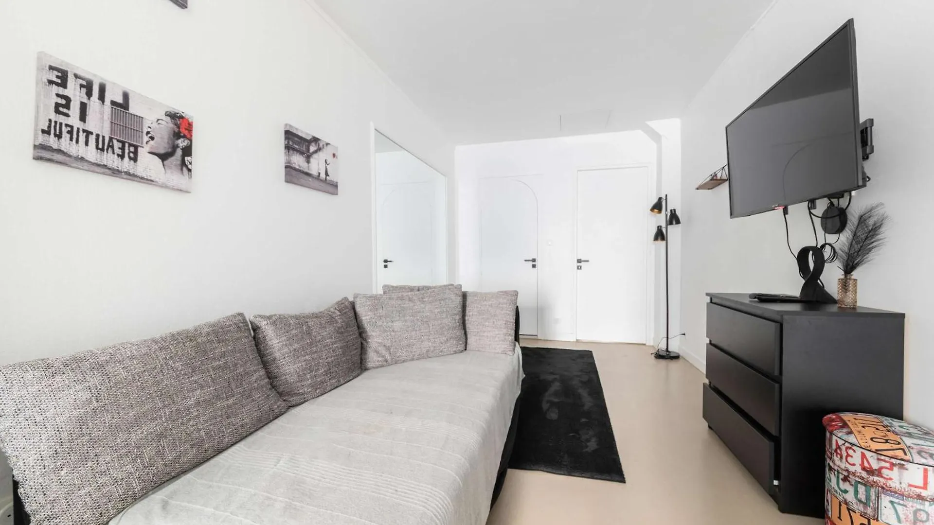 Appartement Confortable Sacre Coeur - Paris 18 - 6P Apartment