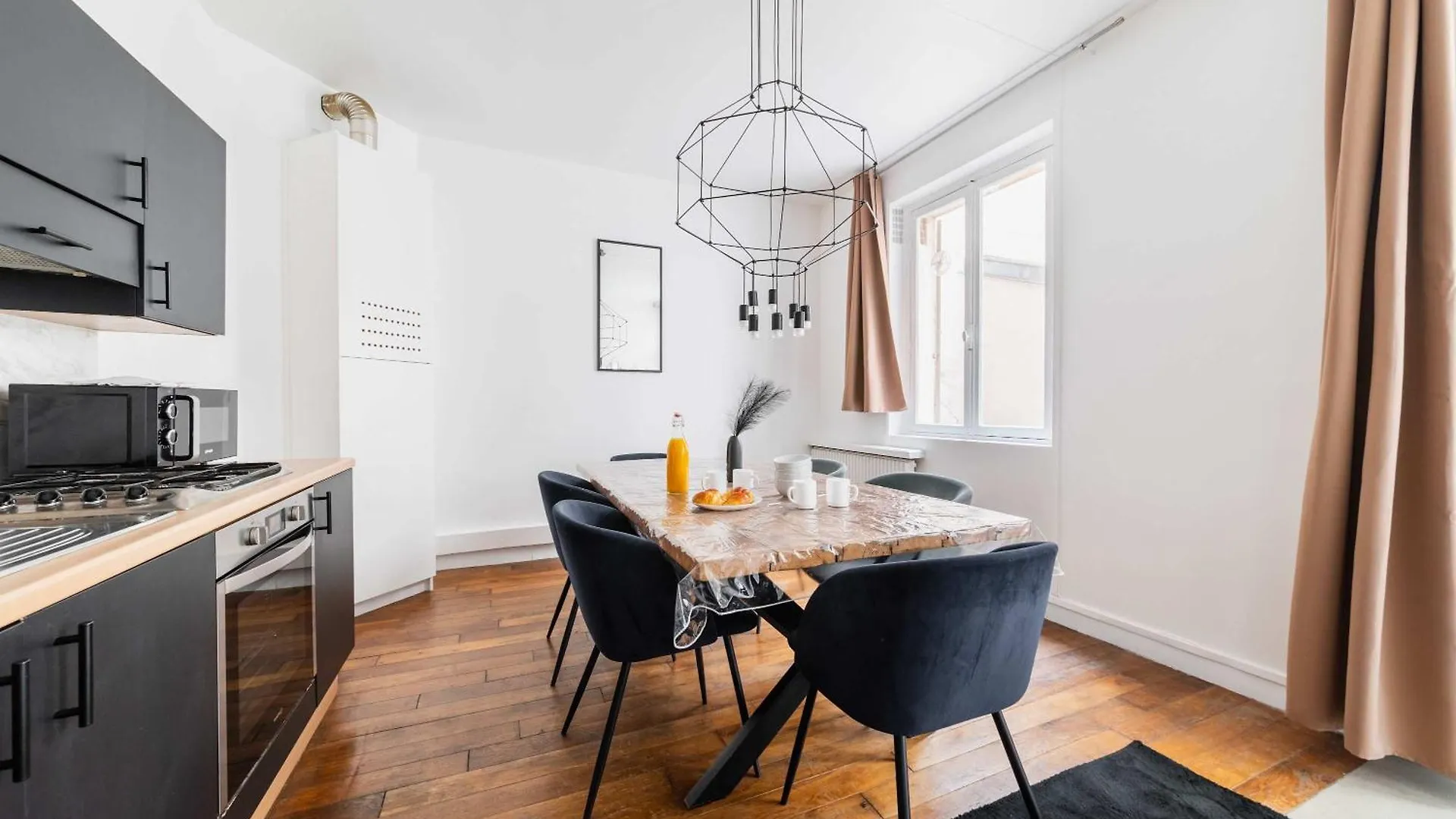 Appartement Confortable Sacre Coeur - Paris 18 - 6P Francia